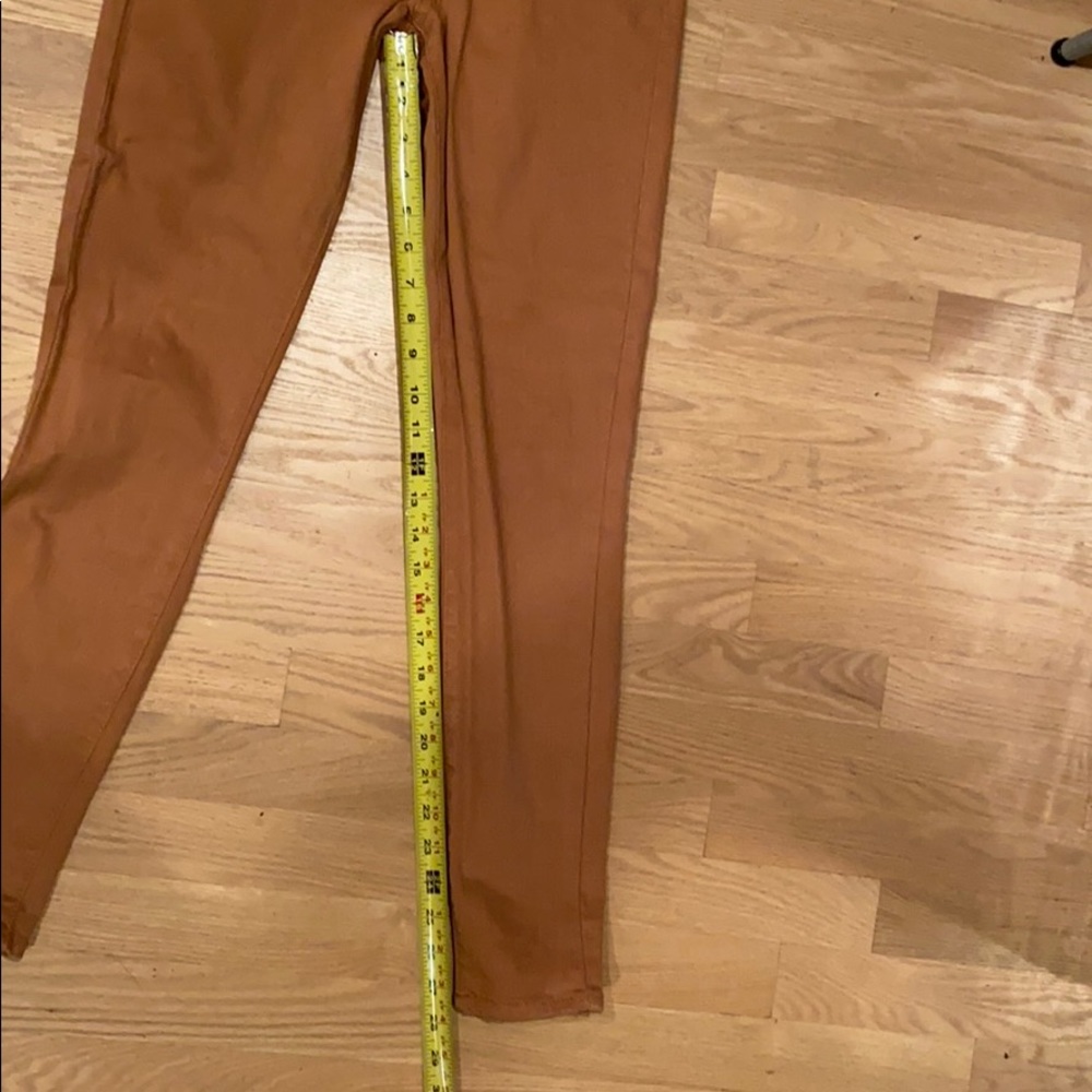 else mustard color skinny jeans. - Picture 7 of 8
